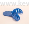 Kép 3/11 - Műanyag Lenyomatkanál, kék, perforált, fogas, 1db - többféle választható méretben