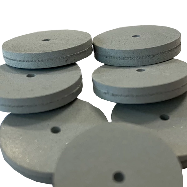 Kerámiás gumi szilikonból, 10 db, szürke, kemény, malomkő forma, 22x3mm, mandrel nélkül, ISO: 372 220,15-30 000 rpm