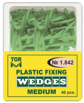 Plastic green Wedges, thin, 40 pcs